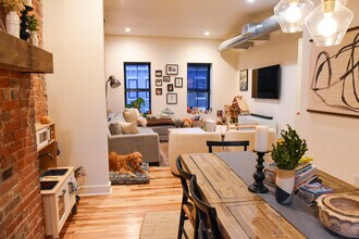 2017 Forbes Ave in Pittsburgh, PA - Building Photo - Building Photo