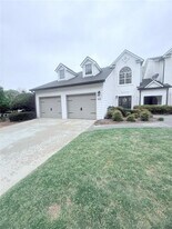 2015 Barrett Lakes Blvd in Kennesaw, GA - Building Photo