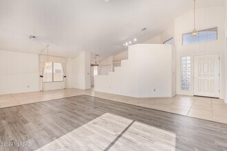638 S Sierra Nevada Dr in Tucson, AZ - Building Photo - Building Photo