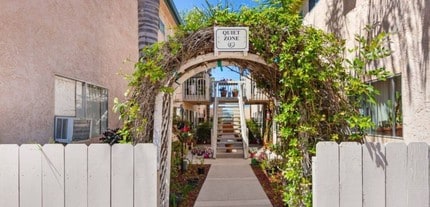 Carlton Ridge in Santee, CA - Building Photo - Building Photo
