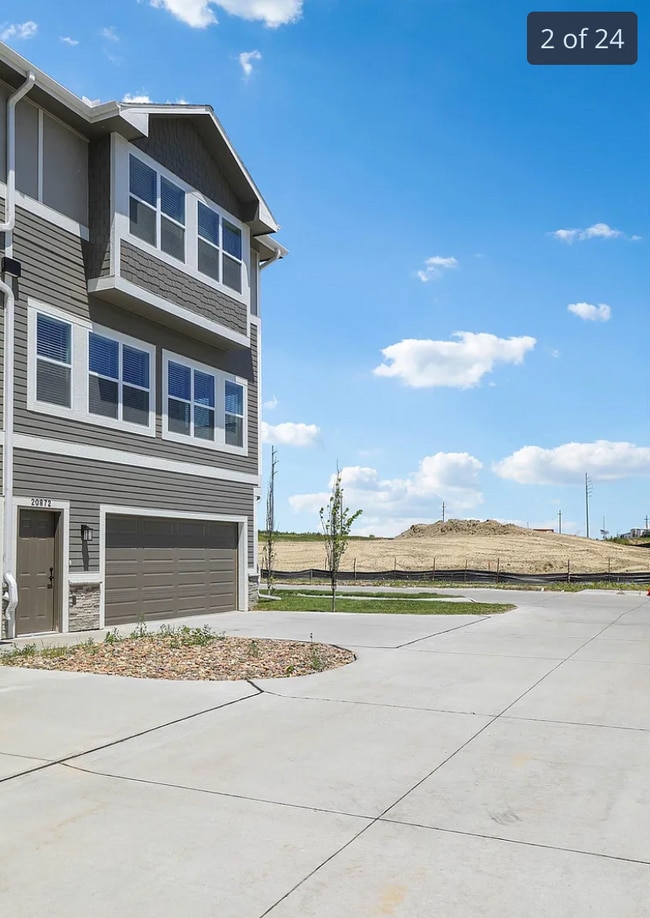 20872 S Ct in Elkhorn, NE - Building Photo - Building Photo