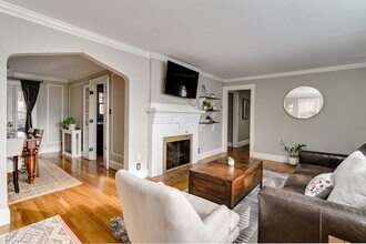125 York Ter, Unit 1 in Brookline, MA - Building Photo - Building Photo