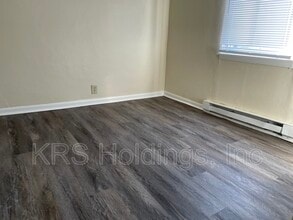 611 W Ocean View Ave in Norfolk, VA - Building Photo - Building Photo