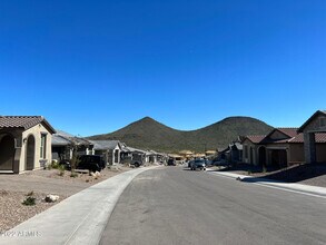 13316 W Red Range Wy in Peoria, AZ - Building Photo - Building Photo