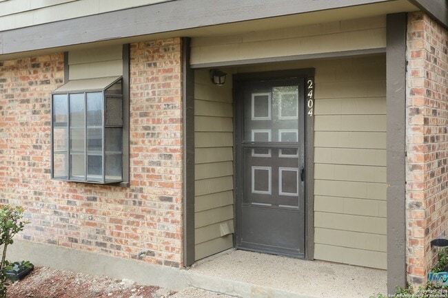 property at 11815 Vance Jackson Rd