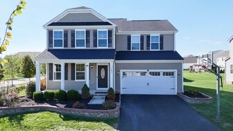 11921 Warbler Wy in Plain City, OH - Building Photo