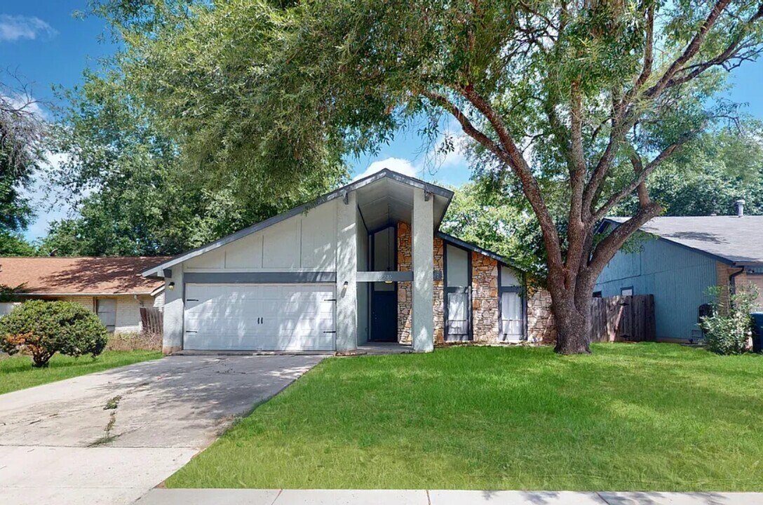 12235 San Miguel in San Antonio, TX - Building Photo