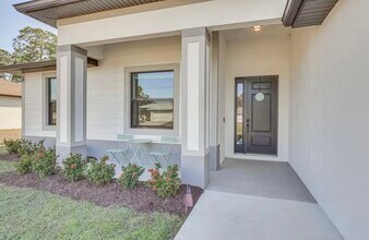 3113 Wyola Ave in North Port, FL - Building Photo - Building Photo