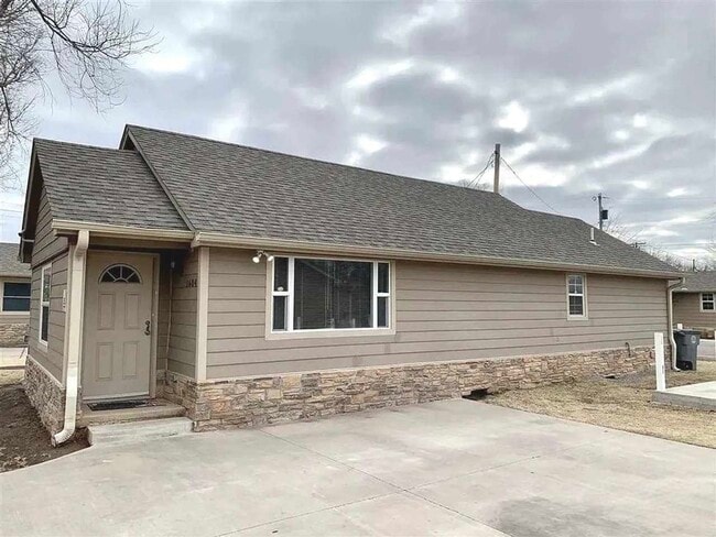 property at 1604 NW Lindy Ave