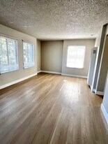 1101 W 45th St, Unit 12 in Los Angeles, CA - Building Photo