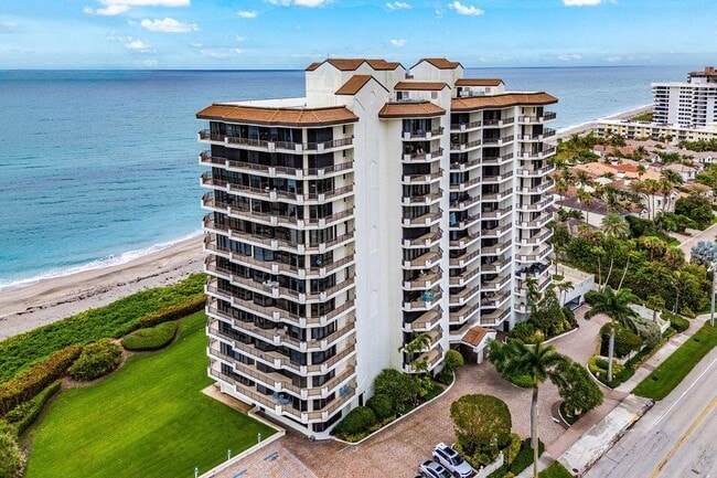 800 Ocean Dr in Juno Beach, FL - Building Photo - Building Photo