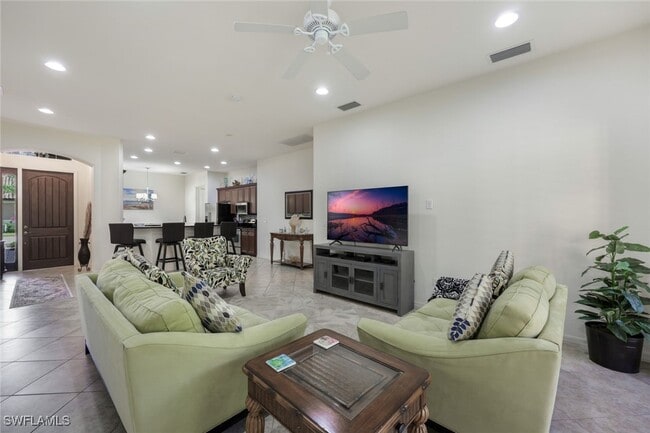 property at 11072 Esteban Dr