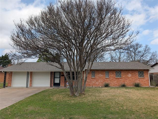 336 SW Dian St in Burleson, TX - Building Photo - Building Photo