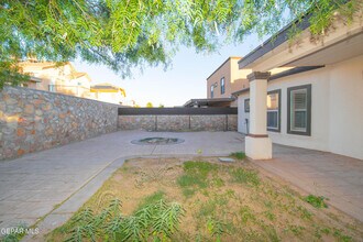 5349 Jose Duran Ln in El Paso, TX - Building Photo - Building Photo