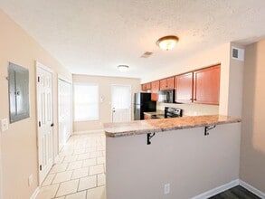 689 Oliver Loop in Clarksville, TN - Building Photo - Building Photo