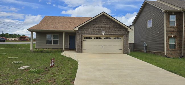 property at 1001 Whitney Dr