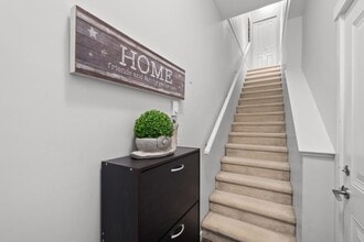 30989 Westridge Pl in Abbotsford, BC - Building Photo - Building Photo