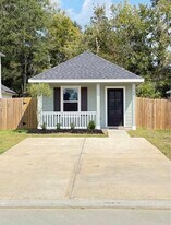 16527 Jasmine Marie Pl in Conroe, TX - Building Photo