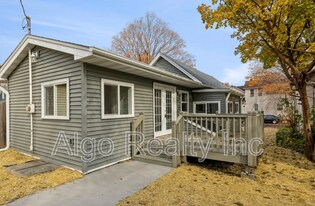 1209 N Woodbridge St in St. Paul, MN - Building Photo