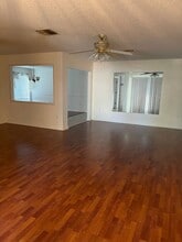 2334 Palm Springs Ct in Spring Hill, FL - Building Photo - Building Photo