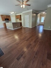101 Stream Crossing Way in Greer, SC - Building Photo - Building Photo