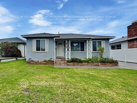 4558 Albury Ave in Lakewood, CA - Building Photo
