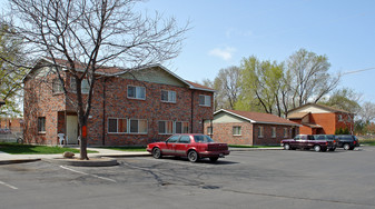 1023 S Ivy St Apartments