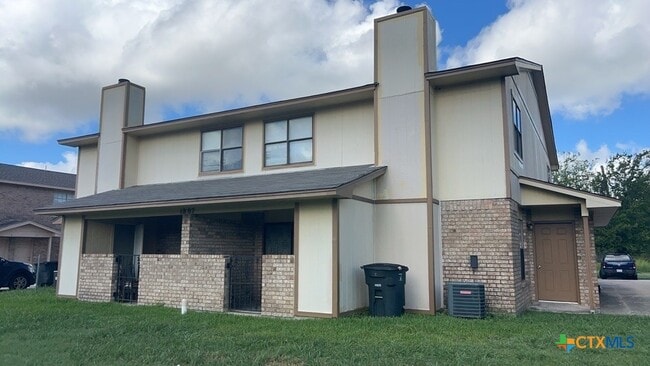 property at 1807 Cedarhill Dr