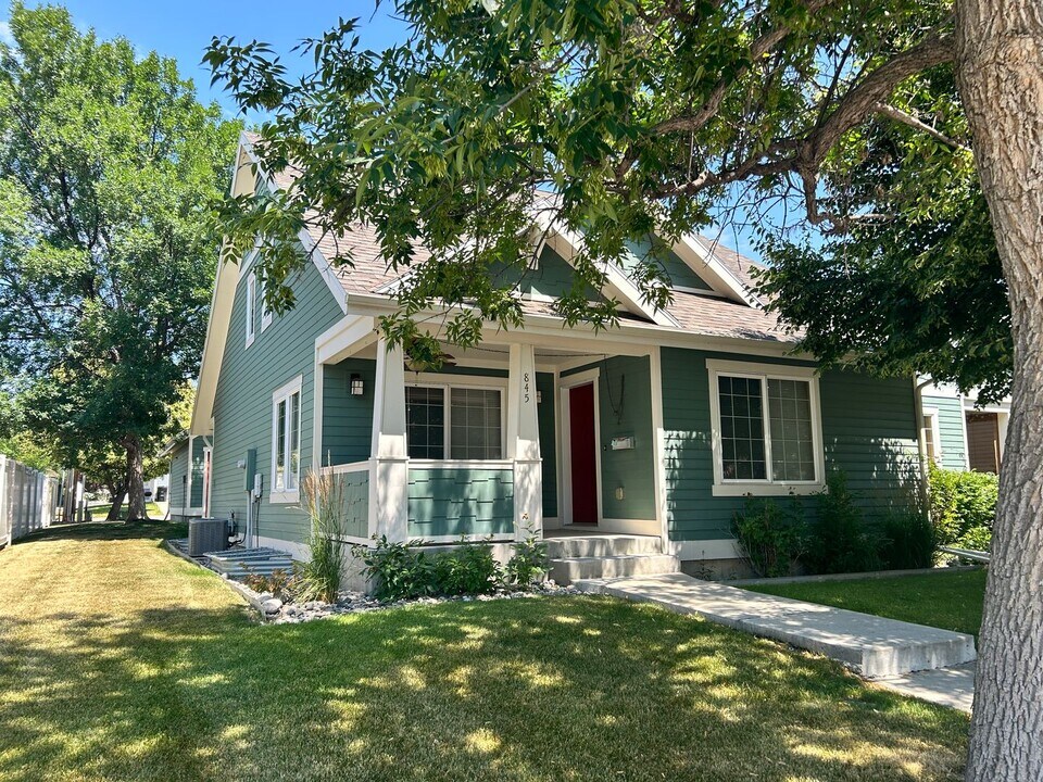 845 Avenue E in Billings, MT - Building Photo