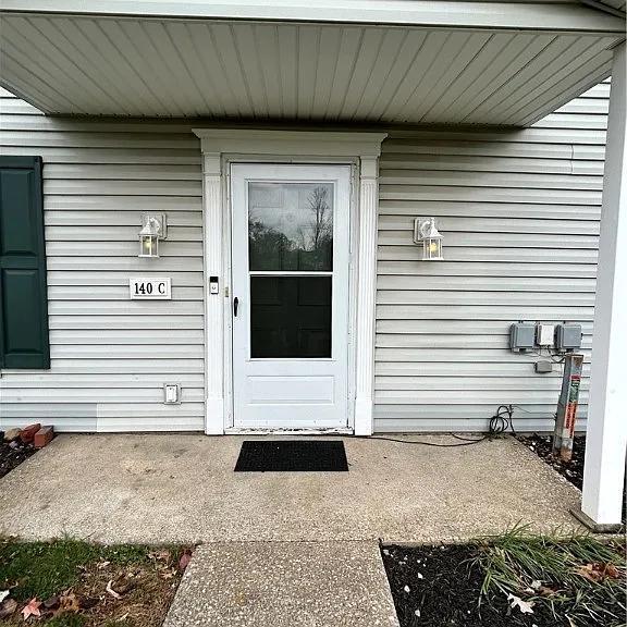 140 Ivy Hill Ln in Medina, OH - Building Photo - Building Photo