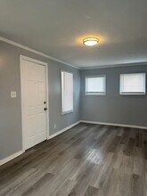 2864 E 10th Ave in Columbus, OH - Building Photo - Building Photo