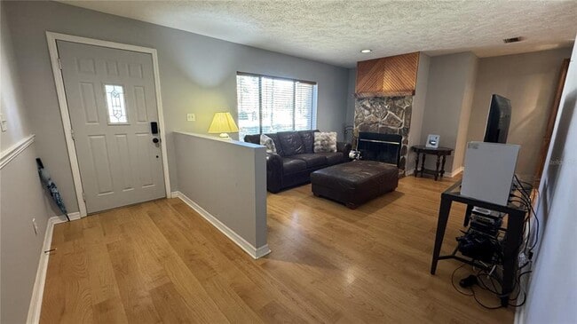 18619 Yocam Ave in Lutz, FL - Building Photo - Building Photo