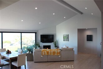 161 Via Pasqual in Redondo Beach, CA - Building Photo - Building Photo