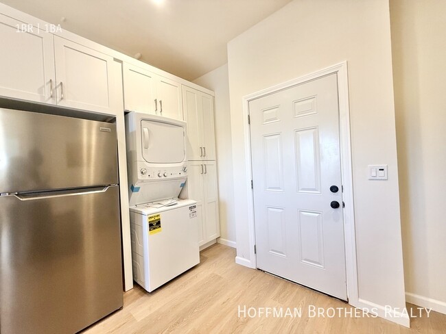 property at 1467 Fairbanks Pl