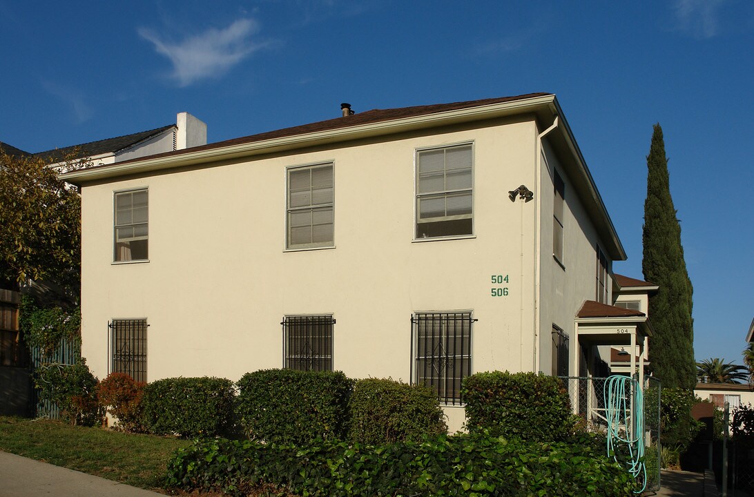 504 N Mariposa Ave in Los Angeles, CA - Building Photo