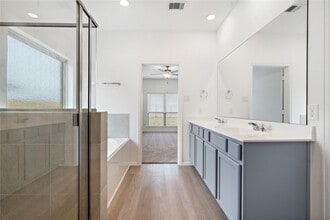 3731 Lion Creek Ct in Rosenberg, TX - Building Photo - Building Photo