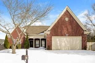 45 Sadie Cove in Oakland, TN - Building Photo