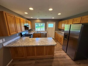 4764 Brandon Ct NE in Keizer, OR - Building Photo - Building Photo