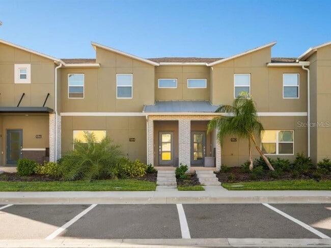 property at 1184 Kingsbarn St