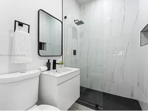 1720 SW 73rd Ave in Miami, FL - Building Photo - Building Photo