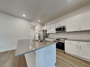 5012 Washington St SE in Olympia, WA - Building Photo - Building Photo