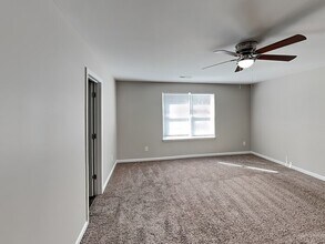627 Stillgreen Ln in Charlotte, NC - Building Photo - Building Photo