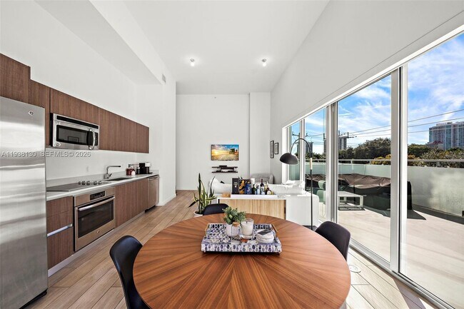 1600 SW 1st Ave in Miami, FL - Foto de edificio - Building Photo