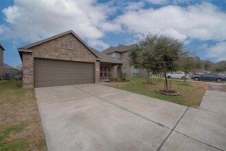 2546 Oakleaf Ash Ln in Fresno, TX - Building Photo - Building Photo