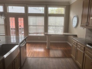 1333 Fairview St in Houston, TX - Building Photo - Building Photo