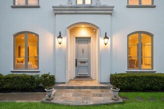 3020 Ella Lee Ln in Houston, TX - Building Photo - Building Photo