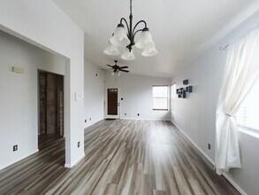 964 Charles Dr NE in Rio Rancho, NM - Building Photo - Building Photo