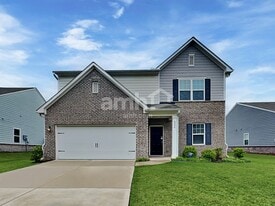 4394 Kendrick Cir in Loganville, GA - Building Photo