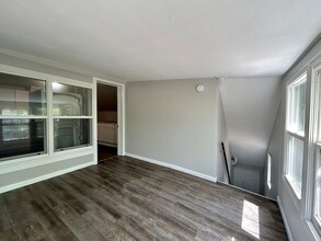 933 W Southern Ave in Muskegon, MI - Building Photo - Building Photo