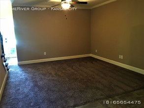 4343 NE 83rd St in Kansas City, MO - Foto de edificio - Building Photo